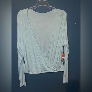 Joy Lab NWT long sleeve top size small